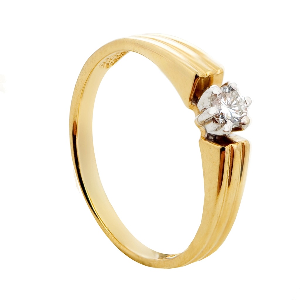 złoty pierścionek zaręczynowy z brylantem pr.585