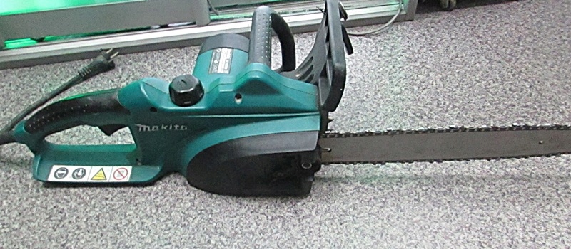 PIŁA ELEKTRYCZNA MAKITA UC3520A - 7483892575 - oficjalne archiwum Allegro