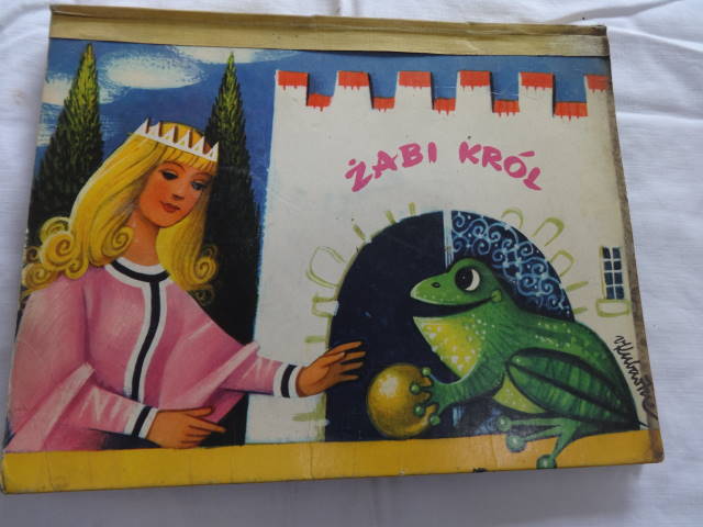 BAJKA - Książka ROZKŁADOWA - KOT W BUTACH 71 rok