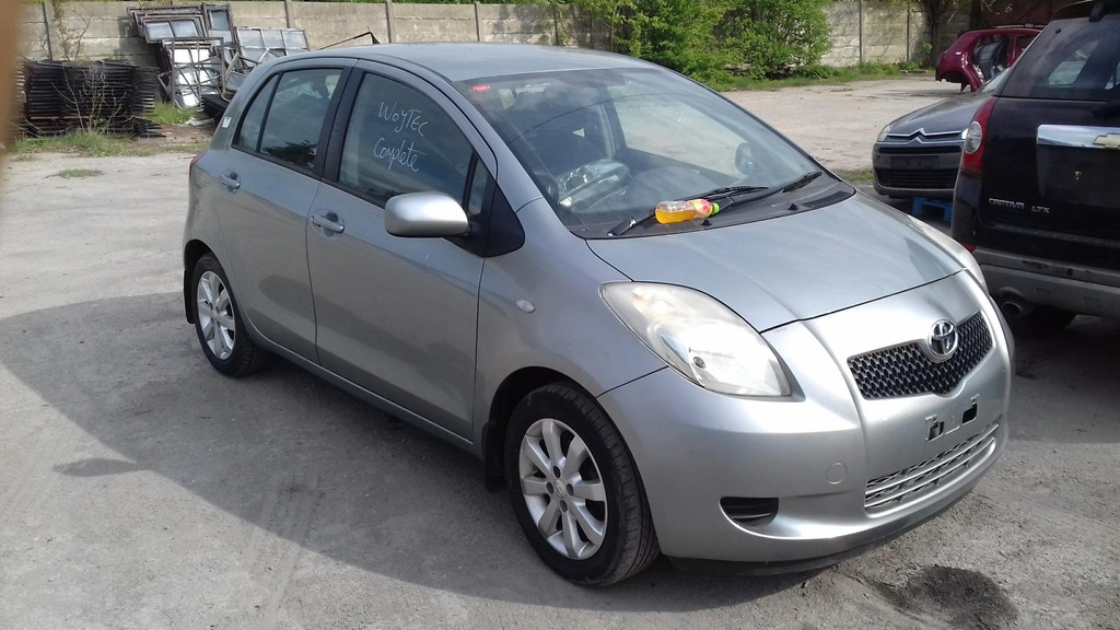 TOYOTA YARIS 2 06-09 1.0 BENZYNA ANGLIK