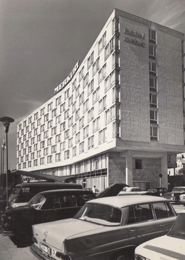 POZNAŃ HOTEL MERKURY STARE AUTA /NM602