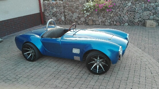 To rod, replika, AC cobra, zabawka