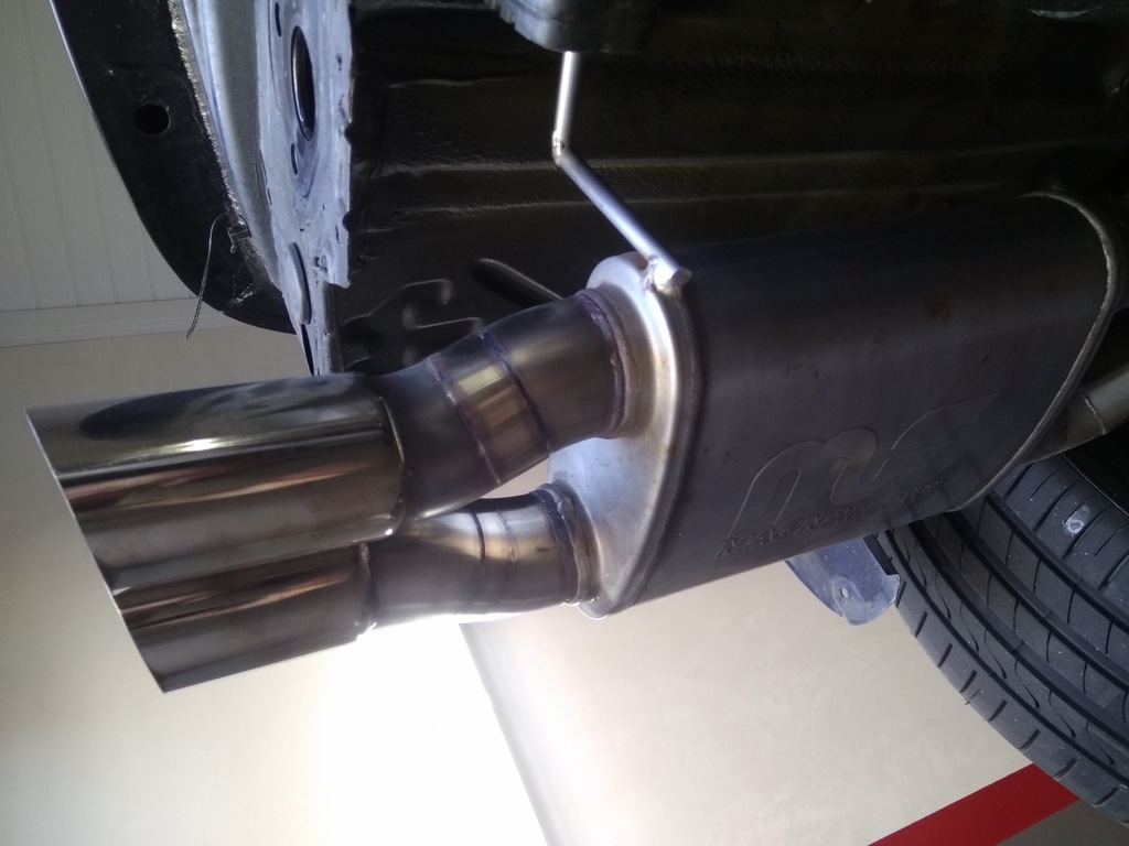 Tłumik MAGNAFLOW stal nierdzewna BMW E46 330i 328i