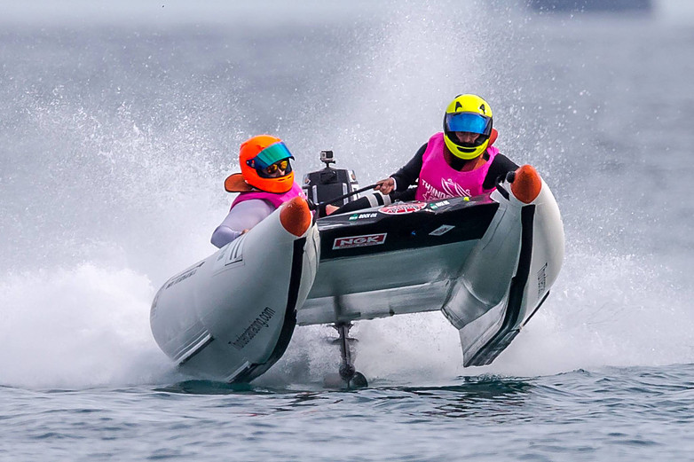 Zapcat Thundercat Aquarius Ponton Katamaran Motoró