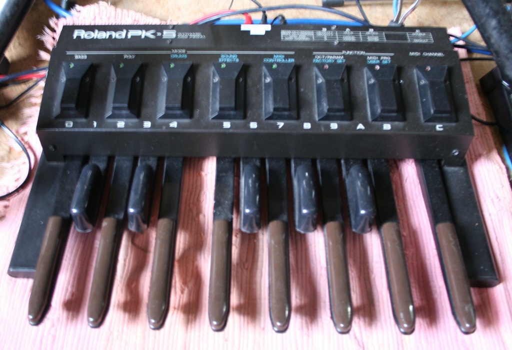 Roland PK-5 klawiatura nożna MIDI 