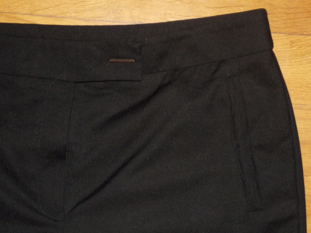 spodnie F+F klasyczne  cygaretki  czarne  biuro 40