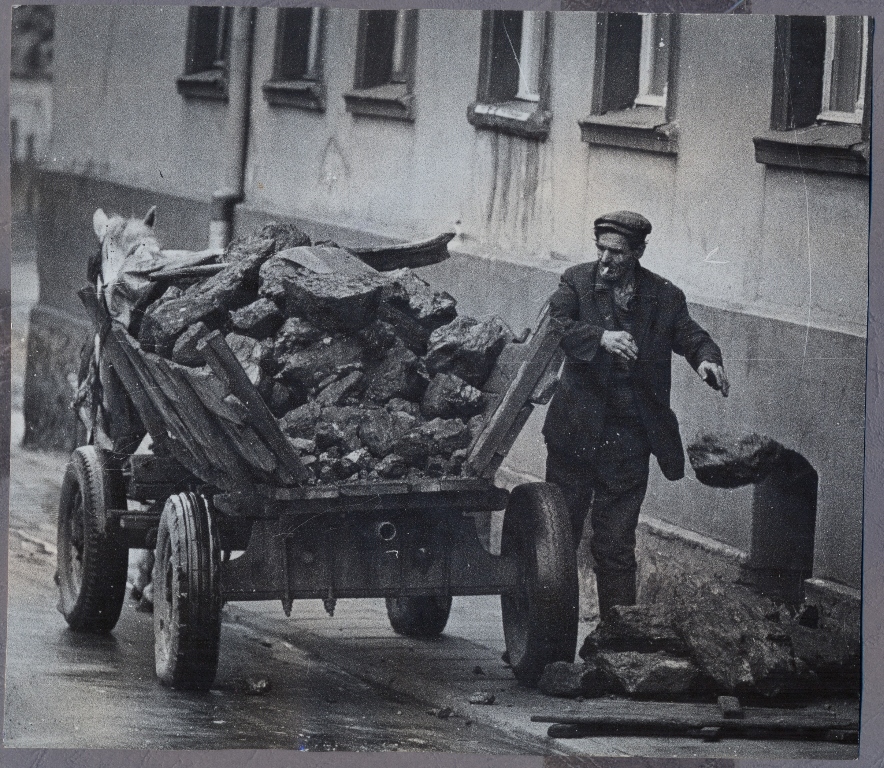 Szczecin Węgiel Wóz Koń  1981r. FOTOS M761