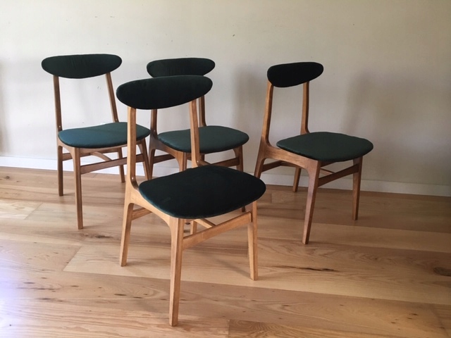 4 krzesła typ 200-190 proj.T. Hałas