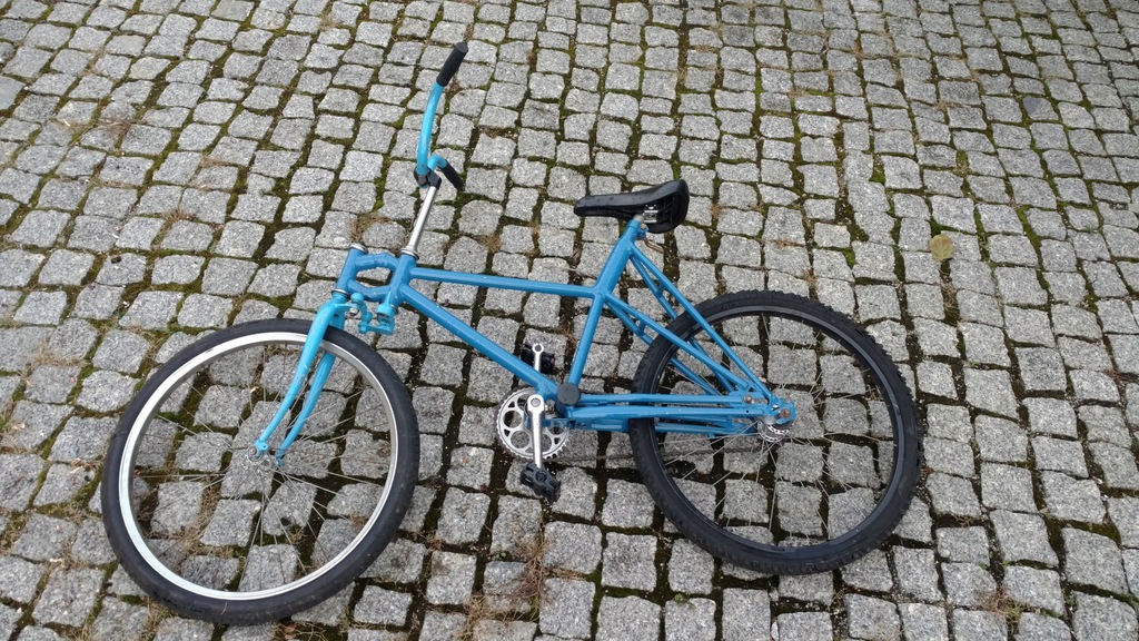 Rower odwrotny, skręcający odwrotnie