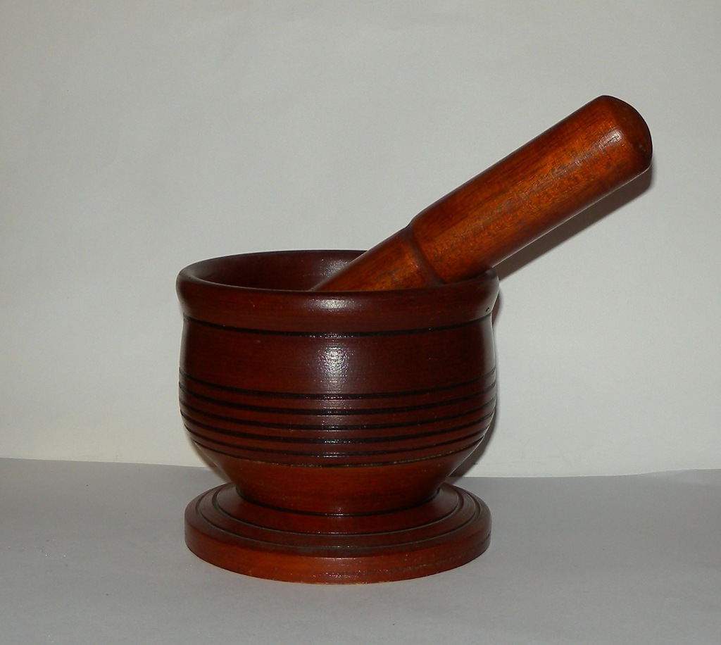 apteka kuchnia- drewniany moździerz  h=12,5 cm