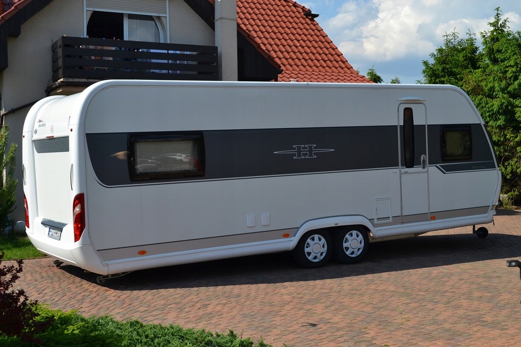 PRZYCZEPA KEMPINGOWA HOBBY F 650 KFU PRESTIGE