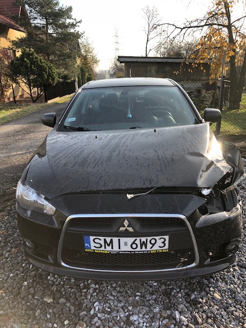Mitsubishi Lancer 1.8 benzyna - Uszkodzony