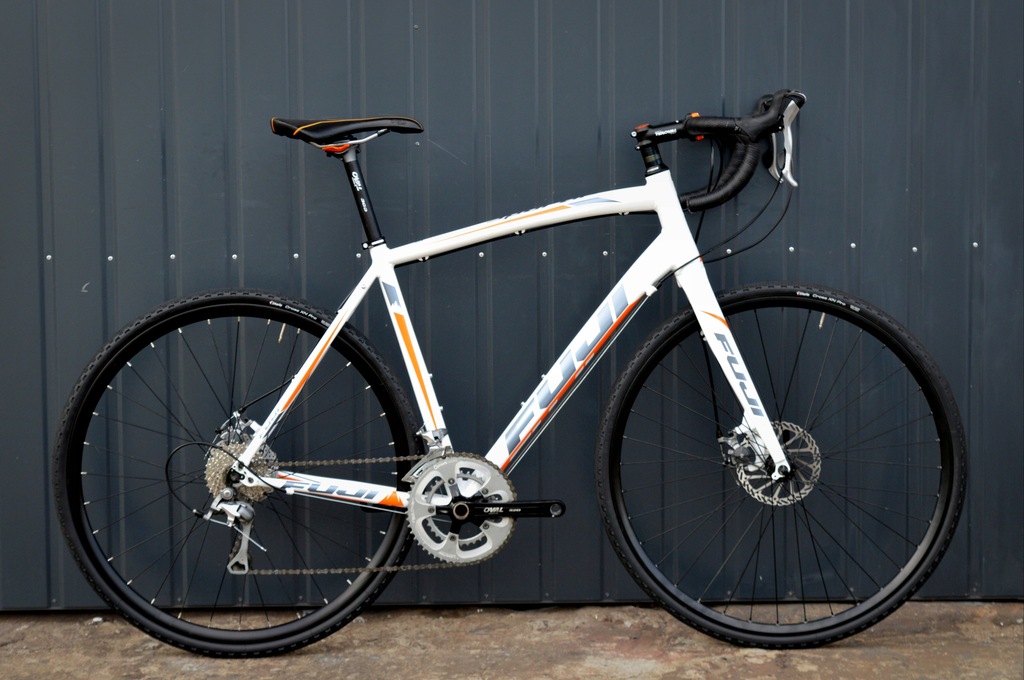 FUJI SPORTIF 1.3 DISC ML GRAVEL CARBON Szosa Tiagr