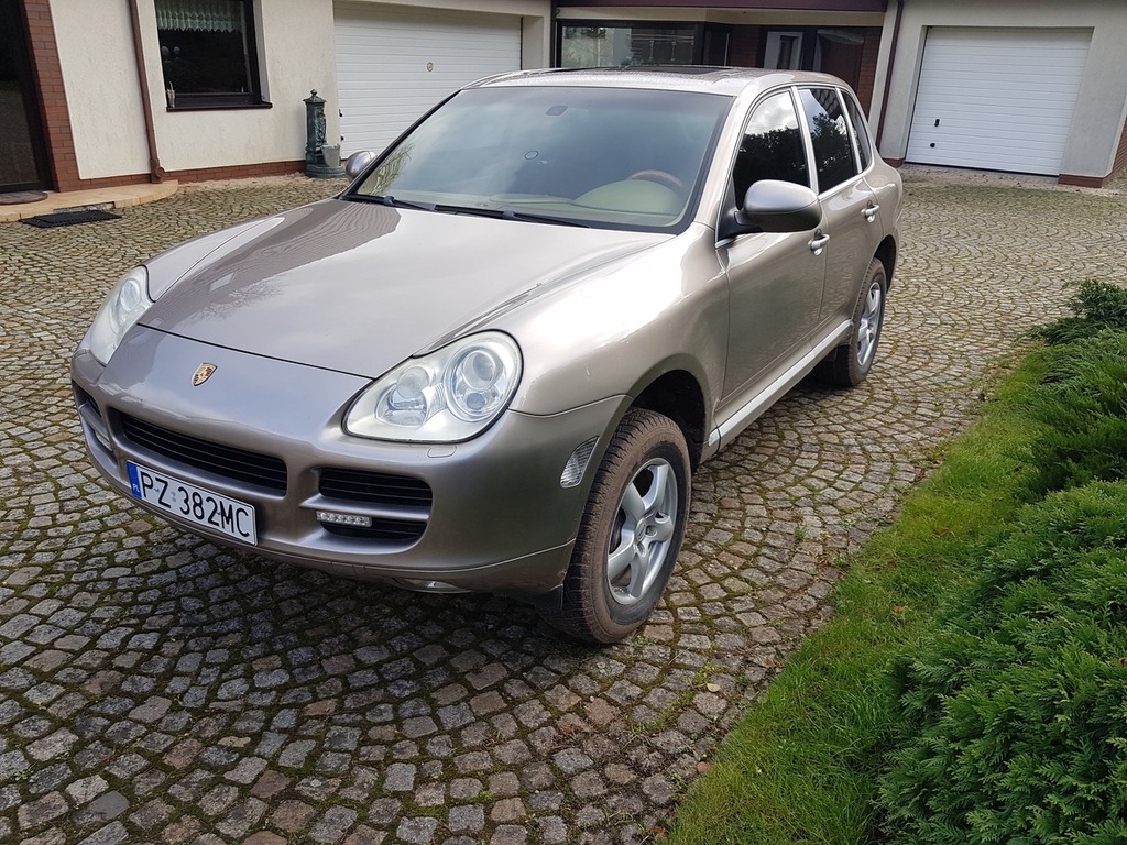 PORSCHE CAYENNE MANUAL 30 000zł netto 3.2 F VAT