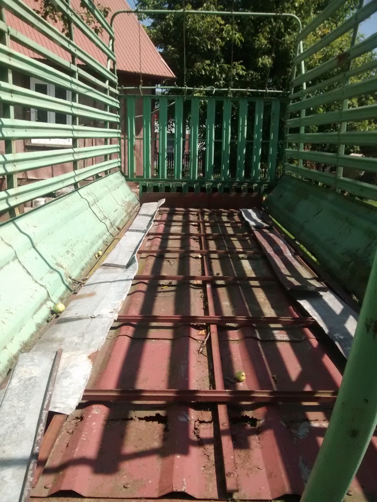Przyczepa samozbierająca. Idealna na platformę