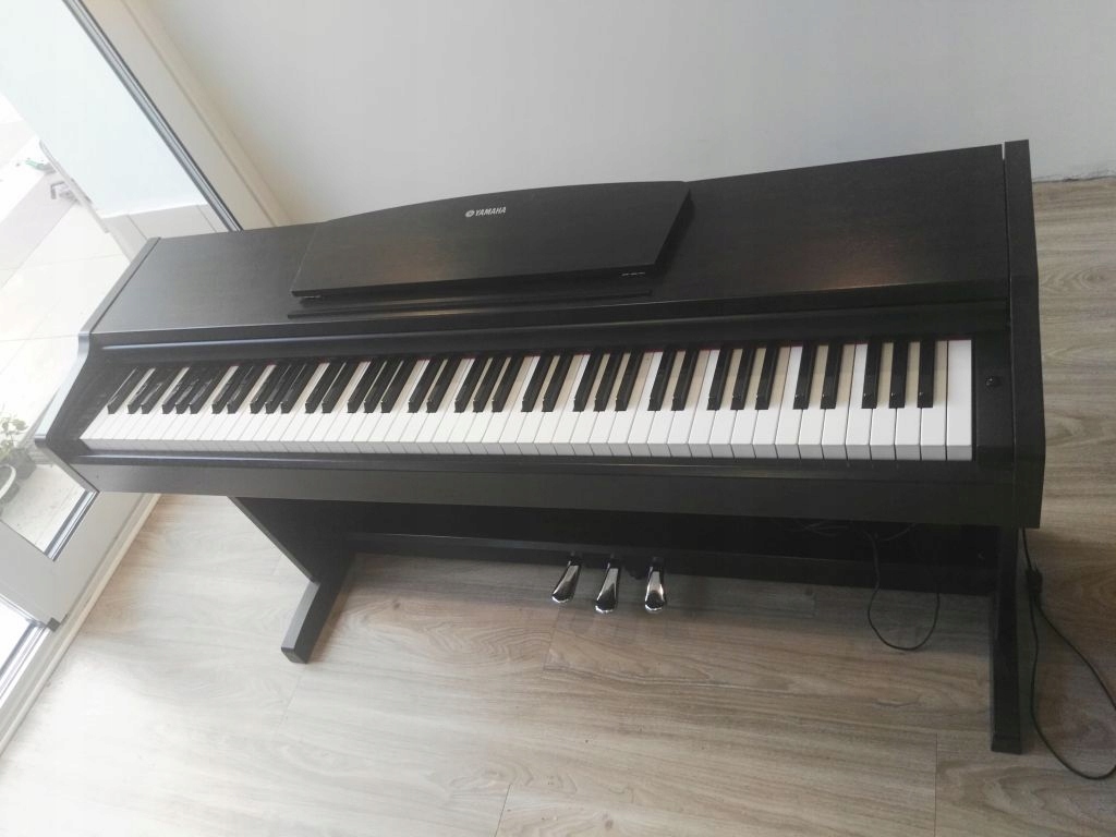 YAMAHA YDP 131Pianino elektryczne