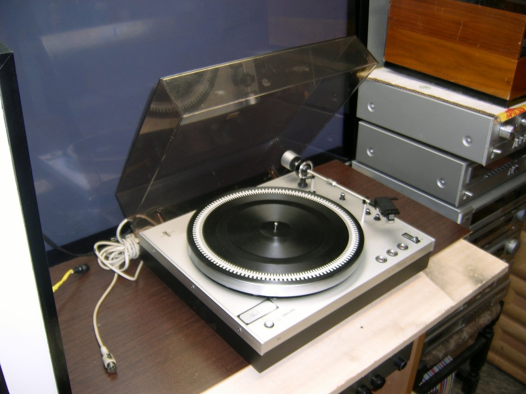 Gramofon Philips Electronic 312