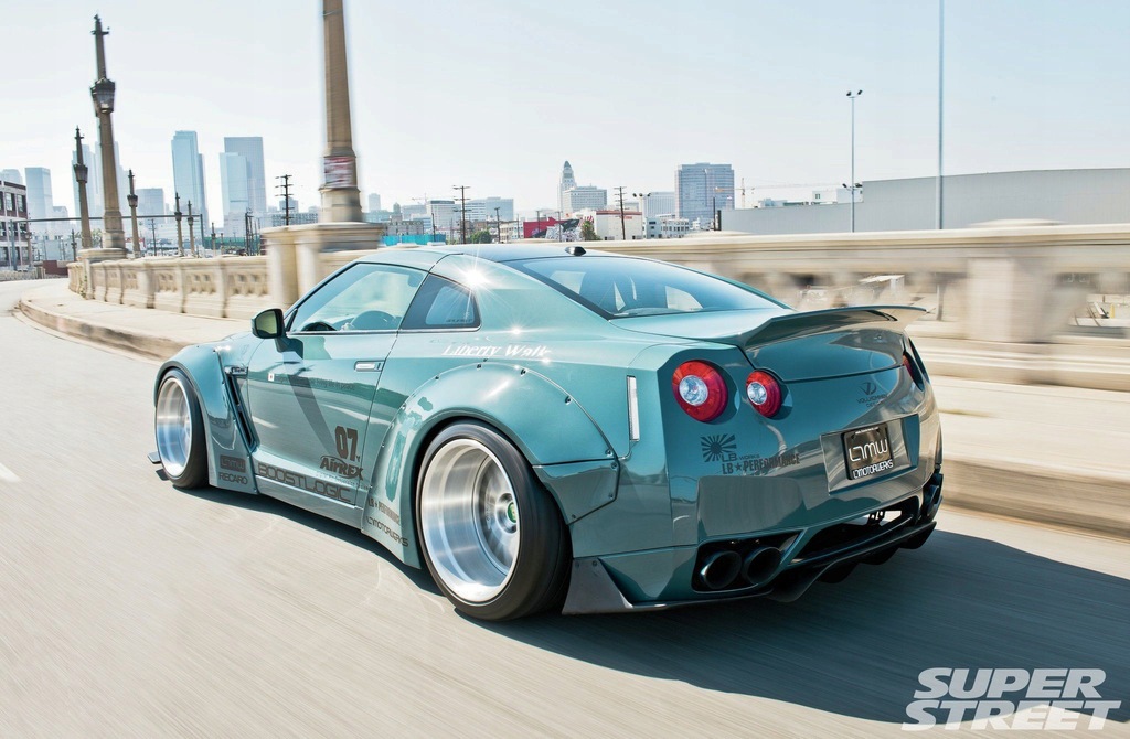 Nissan gtr lb