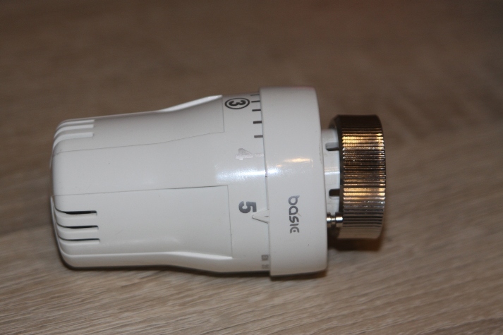 Głowica termostatyczna Basic M30 x 1,5mm