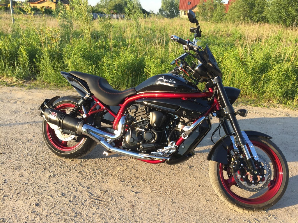 Aquila GV 650 80KM anniversary edition ( SUZUKI )