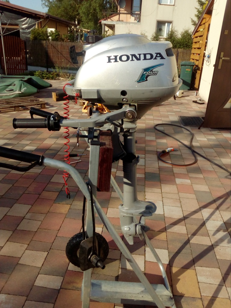 Silnik zaburtowy Honda BF 2D 2 KM gaz na rumplu
