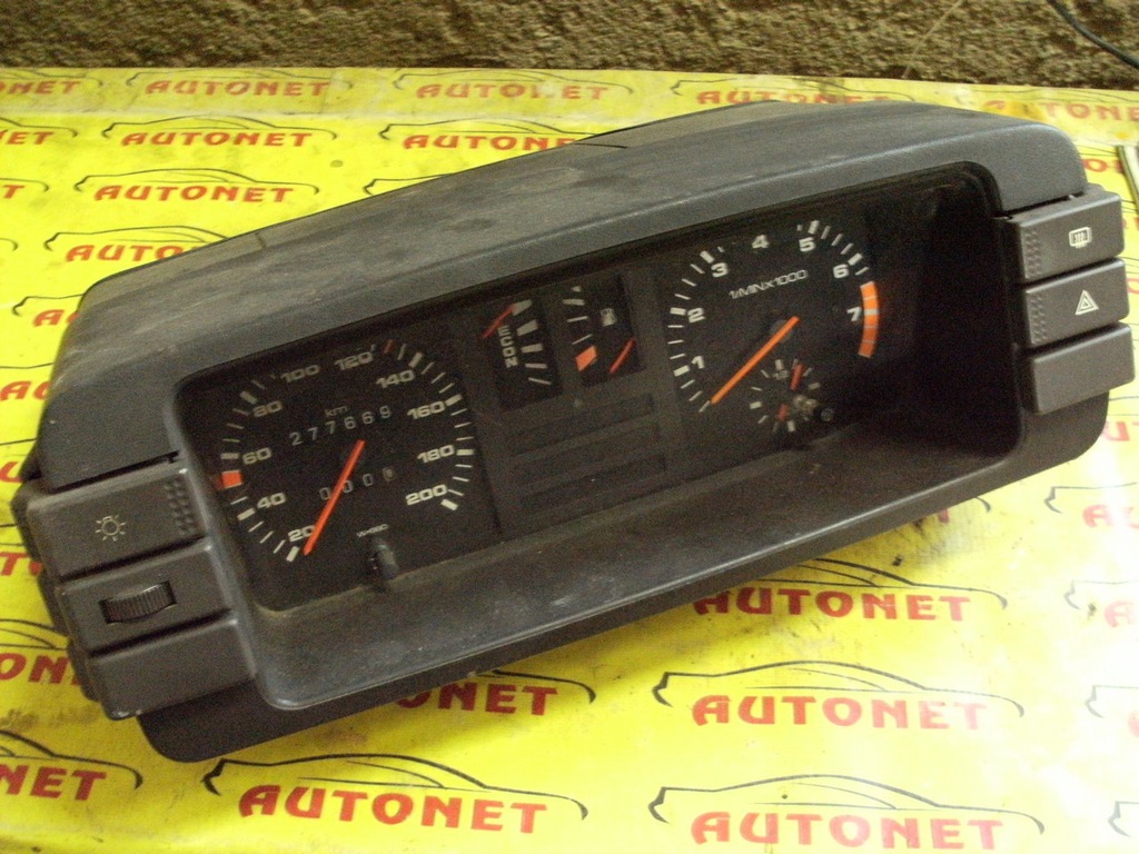 Licznik Audi 80 B2 1.8 Obrotomierz