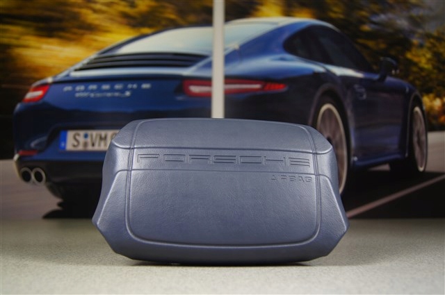 Porsche 928 Airbag kobaltowy
