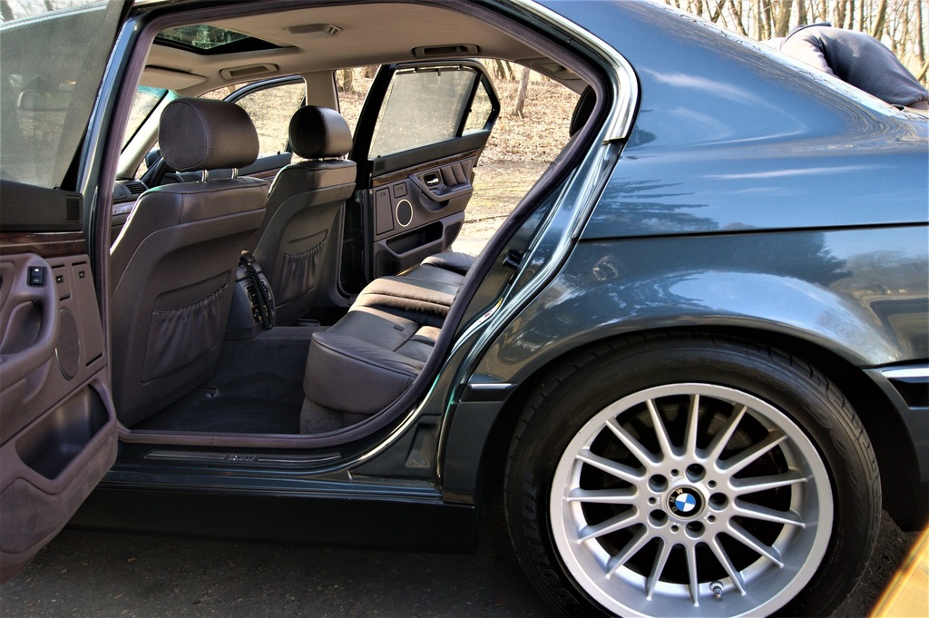 KOSMICZNE BMW e38 740iL UNIKAT FAJNY STAN POLECAM!