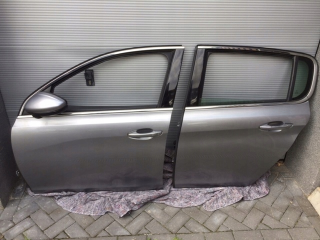 PEUGEOT 308 T9 DRZWI LEWE PRZOD TYL KOLOR KCA