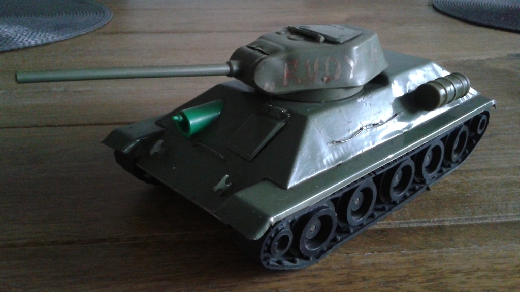 CZOŁG T-34 model z lat 70-tych OKAZJA!