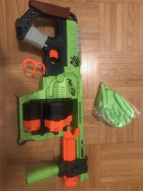 Nerf Zombie Strike Doominator I inne modele Nerf