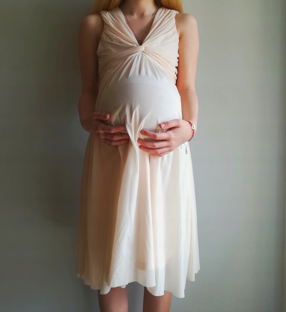 Piękna sukienka ciążowa.