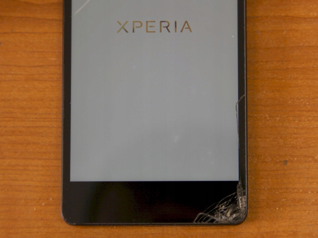 Не заряжается телефон sony xperia f3311