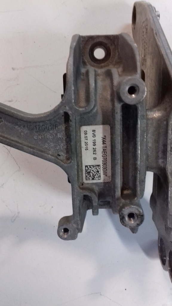Audi RS3 2.5 TFSI Łapa poduszka silnika 8V0199262