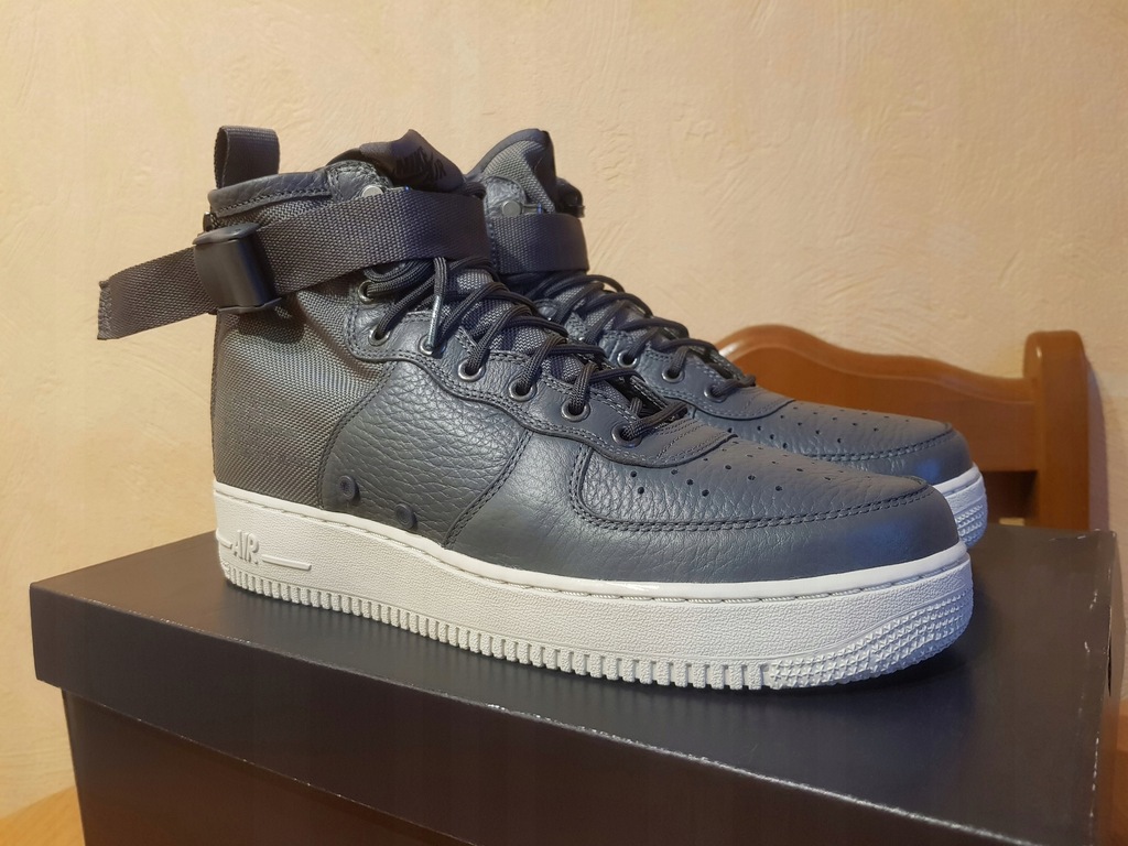 nike air force 44 size