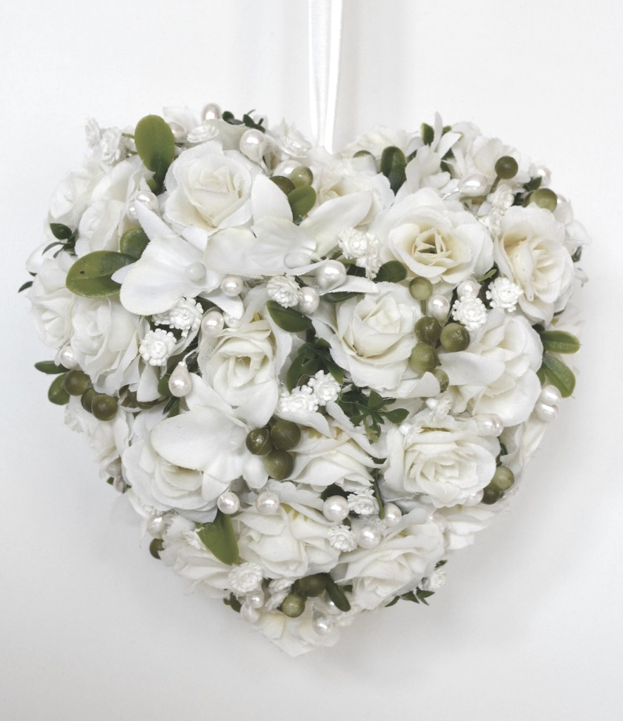 serce wianek dekoracja wesele białe różyczki