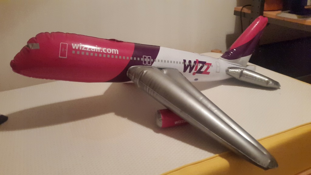 Duży samolot dmuchany Wizz Air - super prezent