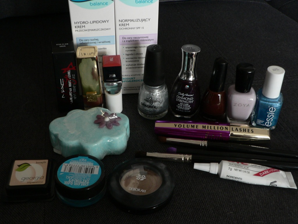 Dior Estee Lauder Loreal Benefit Pędzle Essie Zoya