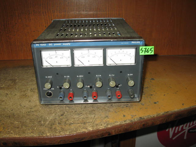 ZASILACZ REGULOWANY PHILIPS PE 1542 - NR S765
