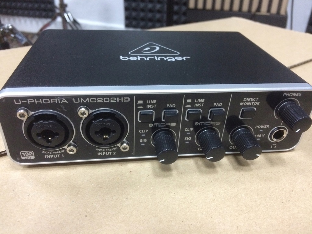 Behringer U-Phoria UMC202HD - interfejs audio USB