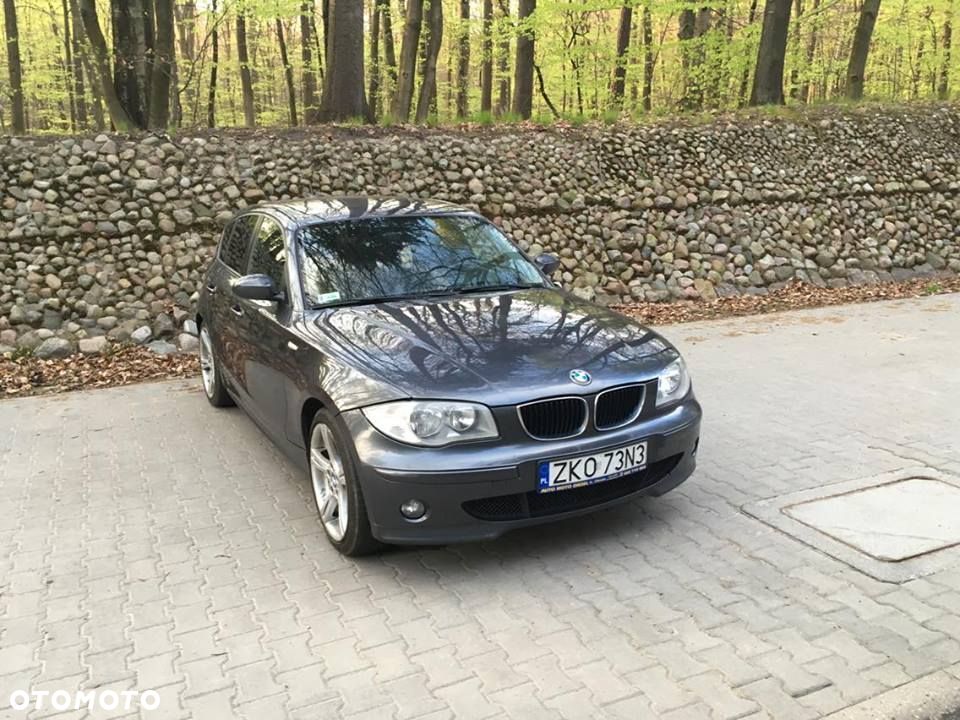 BMW 1 E87 118D 2006.