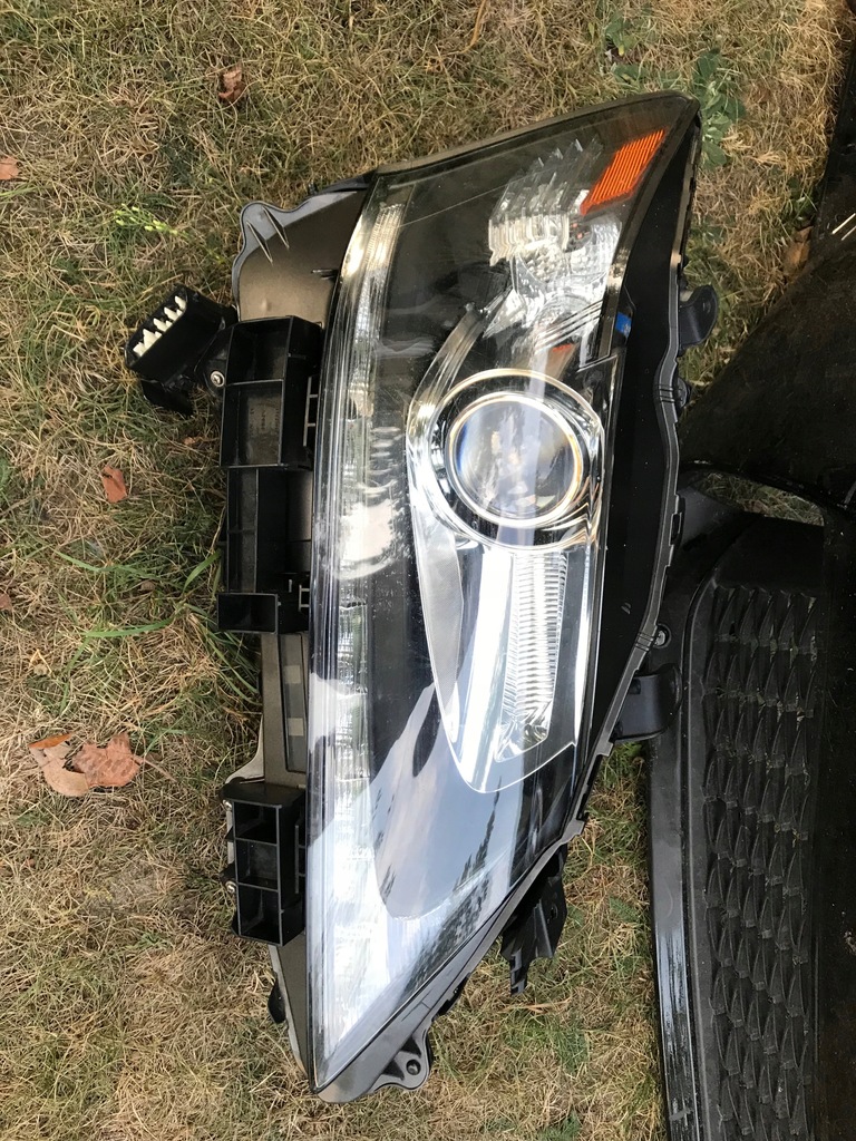 Lexus GS FSport zderzak przod maska full led 12
