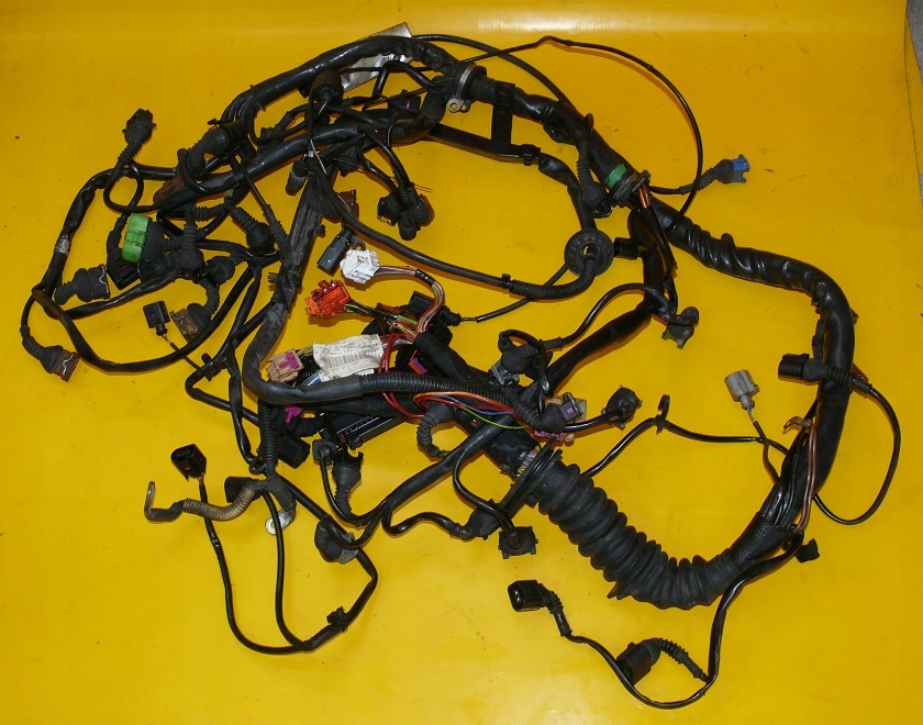 WIĄZKA INSTALACJA SILNIKA AUDI A6 C5 2.7 BT AZA