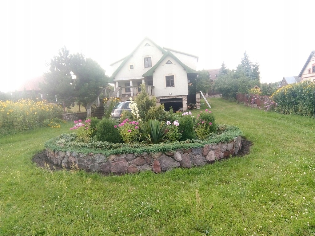 DOM NAD JEZIOREM (ROŚ) NA MAZURACH - BEZPOŚREDNIO