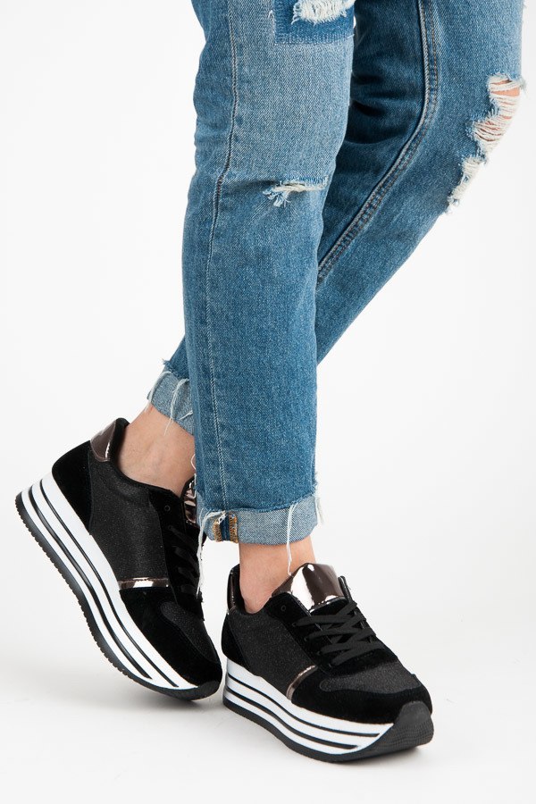 BUTY SPORTOWE NA PLATFORMIE