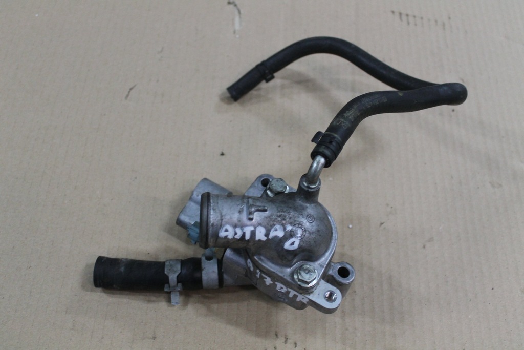 OPEL ASTRA J 1.7 CDTI OBUDOWA TERMOSTATU TERMOSTAT