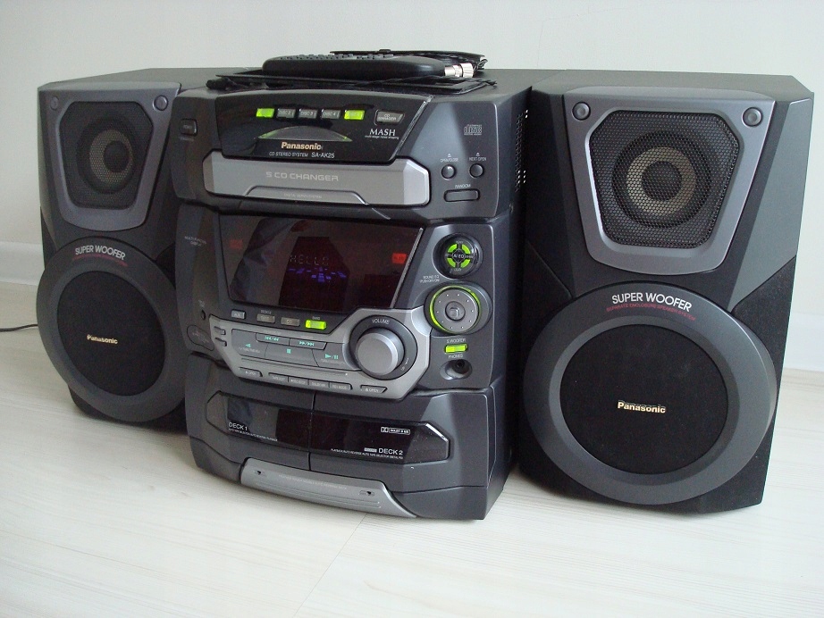 Panasonic SC-AK25 Panasonic CD Stereo System SA-AK25 - Lot