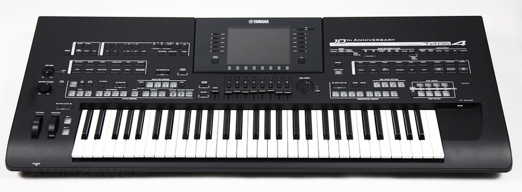 YAMAHA TYROS 4 BLACK 1GB FLASH EuroDance Pack