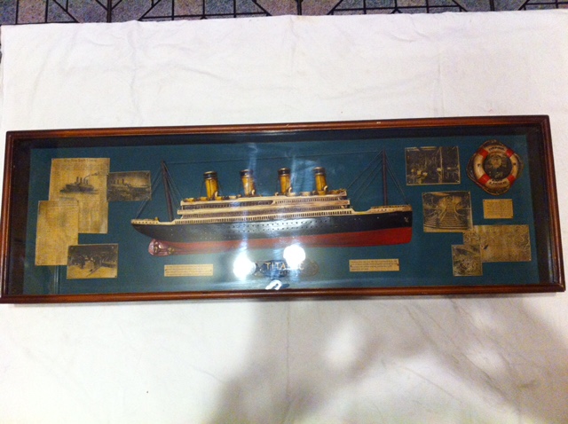 STATEK MODEL TITANIC W GABLOCIE - UNIKAT