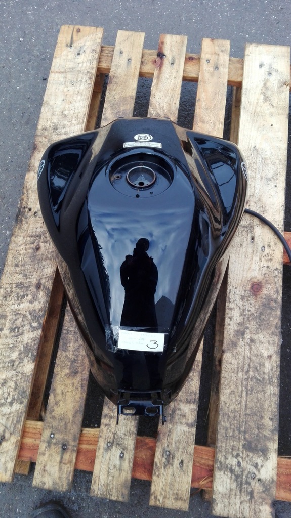 YAMAHA FZ6 FAZER S1 S2 ZBIORNIK PALIWA BAK 